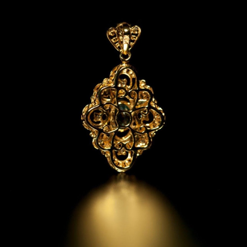 Natural Alexandrite Diamond 18k YellowGold Pendant - Picture 3 of 4